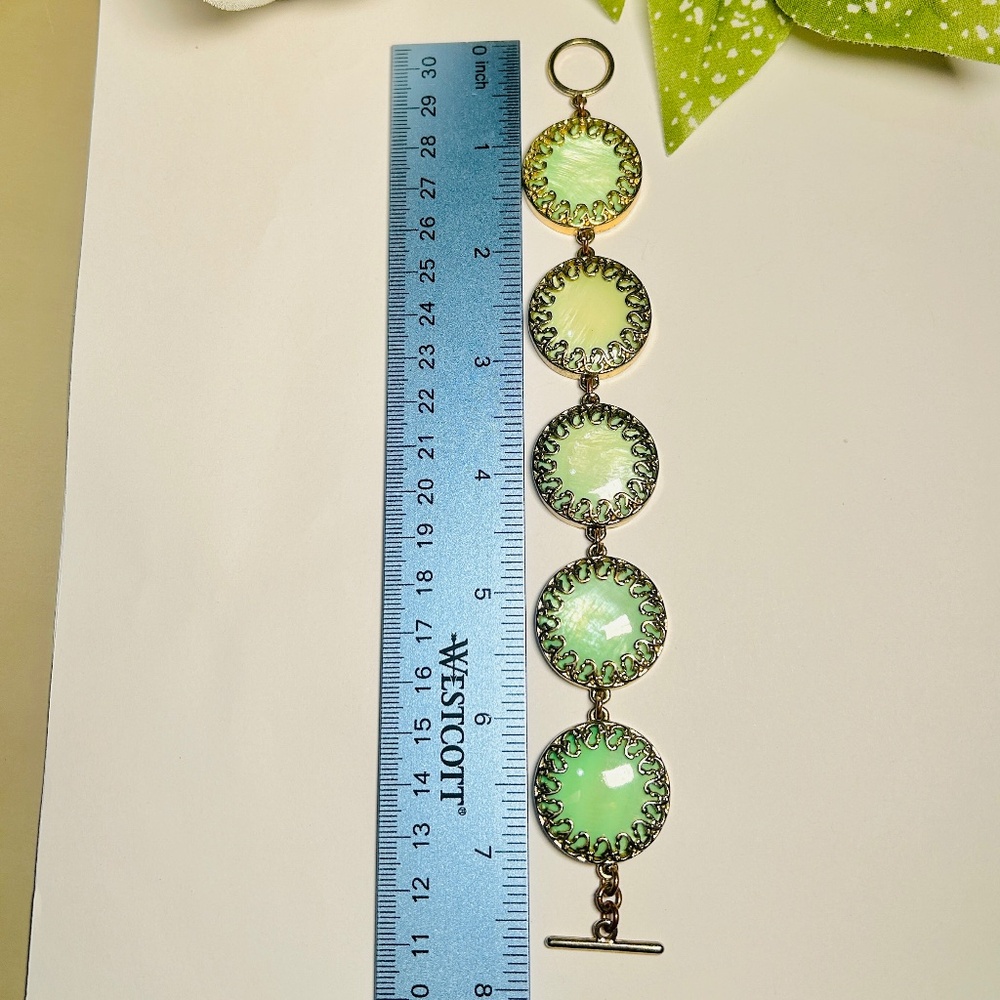 Vintage Abalone Sea Green Round Scrolled Gold Plated Toggle Bracelet - Picture 13 of 15